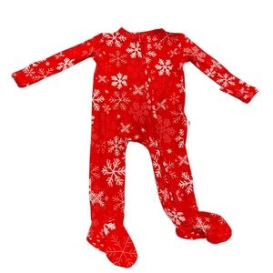 NWT POSH PEANUT Bright Red Snowflake Holiday Footsie Sz 0-3 Months